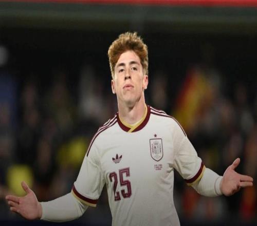 奧薩蘇納總監(jiān)：皇馬對(duì)維克托穆尼奧斯有回購(gòu)權(quán)，我們只能等待