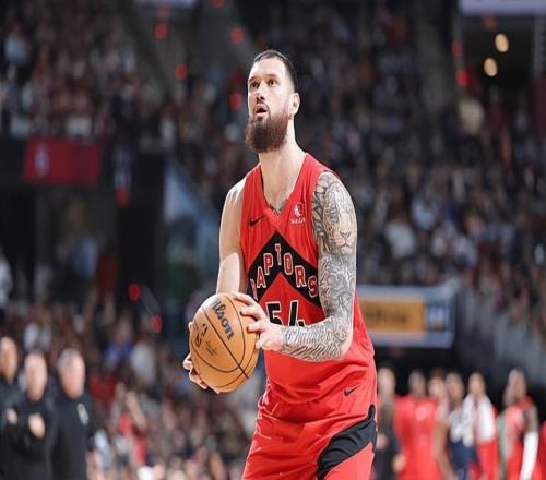 猛龍?jiān)俅螒K敗騎士，但球隊(duì)替補(bǔ)中鋒的正負(fù)值竟然達(dá)到了+7