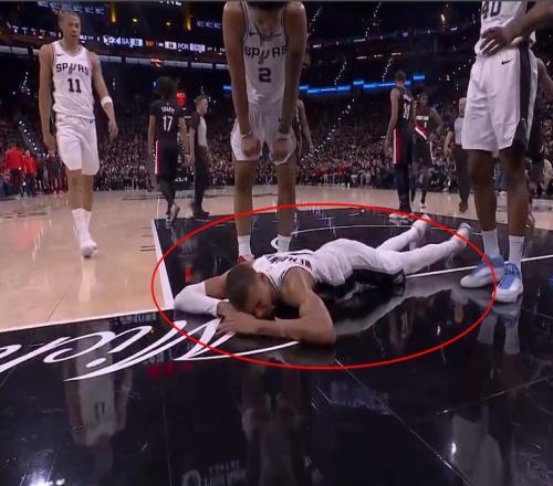 文班傷退！103106馬刺被逆轉(zhuǎn)，看數(shù)據(jù)：他就是頭號(hào)罪人！