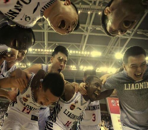遼籃8年前創(chuàng)歷史8年后跌出八強(qiáng),廣東宏遠(yuǎn)也沒落了,四川跌入谷底