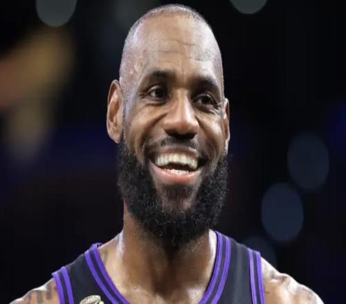 詹姆斯季后賽第155次25+5+5歷史斷層第一，超喬丹兩倍還多