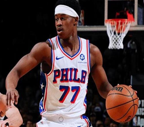 76人11197戰(zhàn)勝綠凱，埃奇庫(kù)姆創(chuàng)紀(jì)錄，季后賽系列賽11走勢(shì)改變