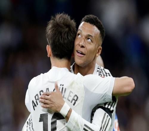 足壇一夜動(dòng)態(tài)：國(guó)米32科莫沖雙冠王，切爾西03造百年恥辱紀(jì)錄