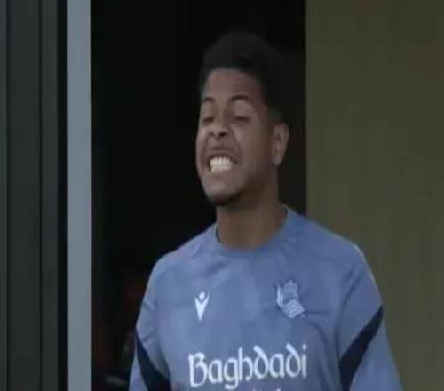 狂歡過后，皇社球員奪冠慶典第二天訓練圖集表情迷離