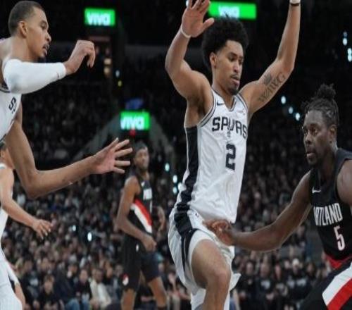 文班腦震蕩，霍樂迪給馬刺上課