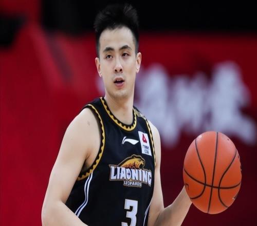 遼籃被傳更衣室鬧翻，趙繼偉深夜連發(fā)2文撕破臉，弗格打臉管理層