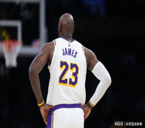 球隊一換局勢逆轉(zhuǎn)，火箭湖人的差距，真的只是一個詹姆斯嗎
