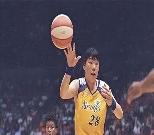 原來她早已去世，身高2米08，多次為國奪冠，24歲就退役終生未婚