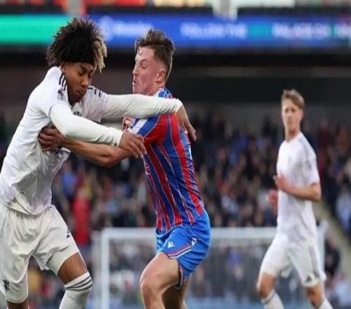 曼聯(lián)U18英超杯決賽憾負(fù)水晶宮U18，弗萊徹點(diǎn)球大戰(zhàn)前換門將