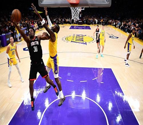 出場(chǎng)4分多鐘正負(fù)值低到了9，火箭替補(bǔ)中鋒真是被湖人各種打爆