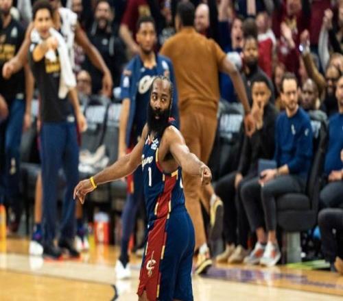 騎士客場(chǎng)全力出擊！哈登米切爾狀態(tài)火熱，力爭(zhēng)30提前拿賽點(diǎn)