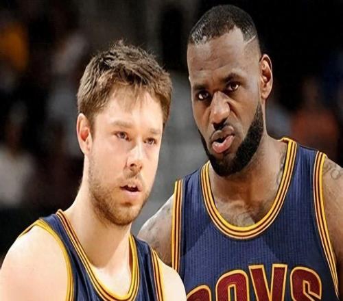 詹姆斯吼他“滾蛋”，他卻送老詹紅酒寫長文感恩，兩件震驚籃球圈
