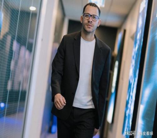 官宣！切爾西換帥，劍指冠軍，傳奇中場(chǎng)剛剛奪冠，有望三度回歸