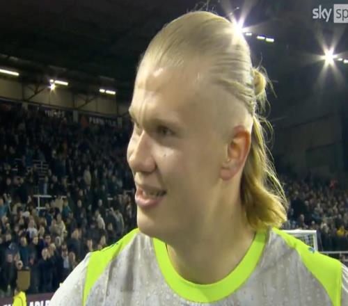 哈蘭德：10的比分很棒，我超級開心，我們排名聯(lián)賽榜首了