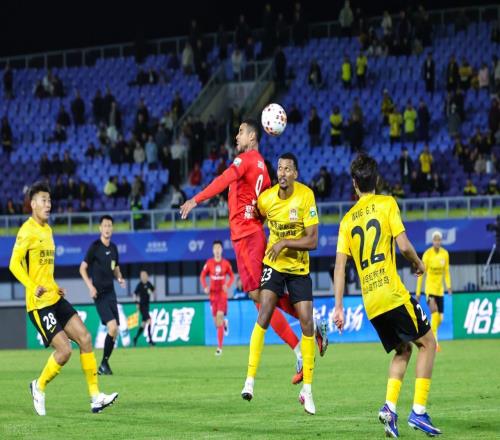 五外援難破鐵桶陣！青島西海岸11河南，進(jìn)攻乏力困局何時(shí)解