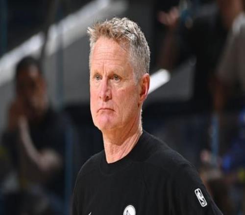 曝科爾有可能不會(huì)回歸繼續(xù)執(zhí)教勇士伊戈達(dá)拉或?yàn)闈撛诮尤握? />
<div   id=