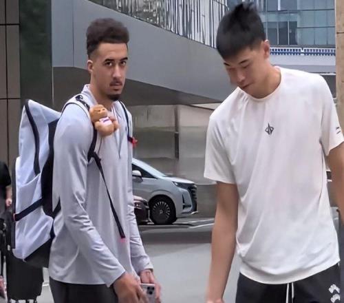 广东队出征晋江，拉科随队，人人郁闷无笑意，这状态能复仇福建吗