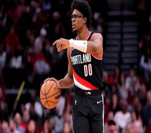 替補(bǔ)變核心！邊緣成巨星！季后賽，崛起了多少黑馬