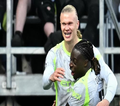 曼城1比0伯恩利登頂，哈蘭德再成關(guān)鍵先生，英超爭(zhēng)冠仍有懸念