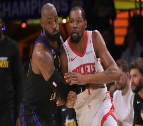 佩頓：詹姆斯會(huì)再打一年他為了家人會(huì)留在洛杉磯