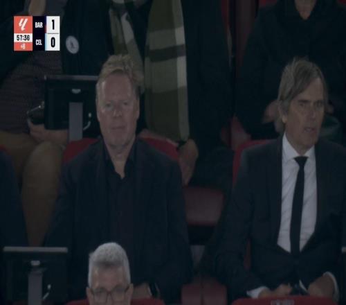 兩位荷蘭傳奇，科曼、科庫現(xiàn)場(chǎng)觀看巴薩比賽