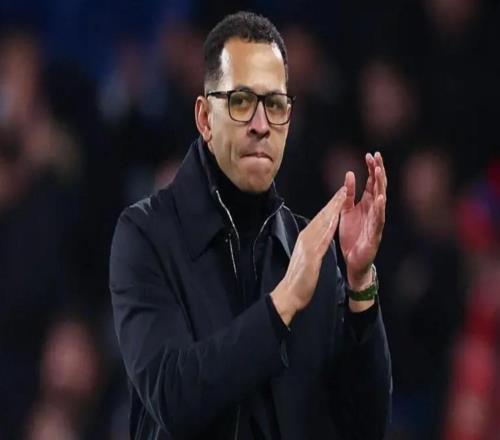 跟隊：羅塞尼爾想推行自己的戰(zhàn)術(shù)想法，更衣室對他并不買賬