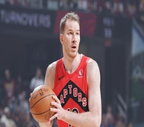 猛龍主帥：不會(huì)在G3前確定首發(fā)中鋒人選珀?duì)柼貭栃韪咔致孕? />
<div   id=