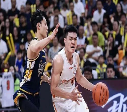 CBA最新動(dòng)態(tài)！廣東男籃vs福建男籃，賽前帶來廣東男籃徐杰、胡明軒、拉科塞維奇以及福建男籃最新消息