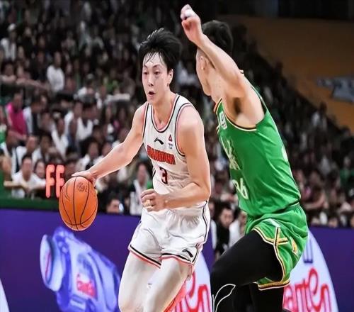 恭喜杜鋒！朱總簽下冠軍控衛(wèi)，徐杰胡明軒將有好幫手