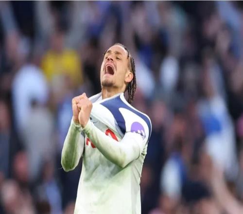 踢馬競(jìng)時(shí)拖延導(dǎo)致比賽開球延遲，熱刺被歐足聯(lián)罰款1萬英鎊