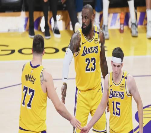 里夫斯即將復(fù)出！杜蘭特扭傷腳踝！火箭遭遇沉重打擊