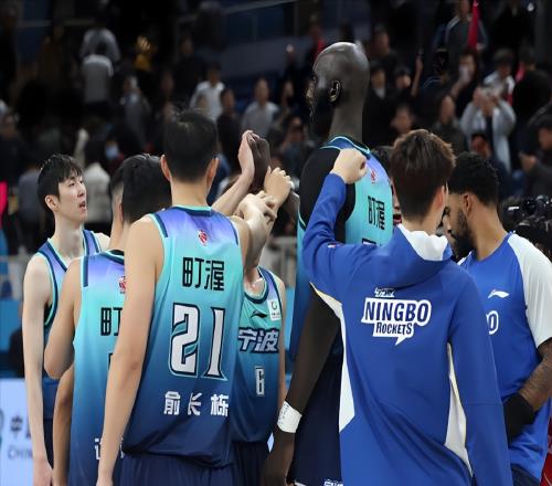 廖三寧16+5無(wú)緣季后賽，徐昕進(jìn)季后賽戰(zhàn)老東家，賀希寧29分