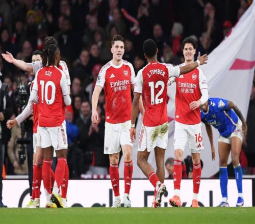 伯恩利“幫”了阿森納一把，爭冠懸念又回來了