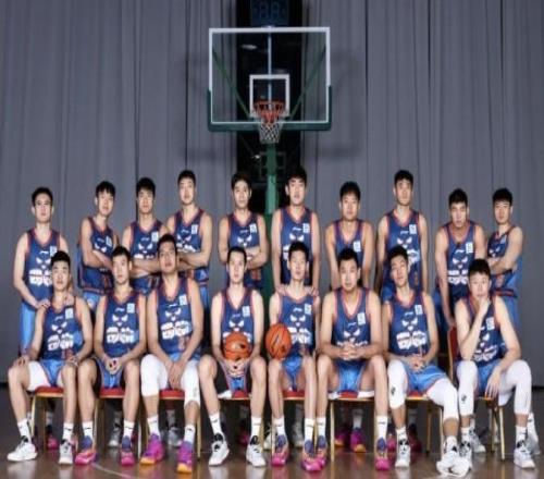 42戰(zhàn)全敗！四川主帥：只要有人堅(jiān)守四川男籃就不會(huì)倒下，對(duì)不起大家