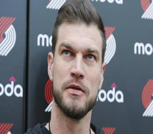 斯普利特：會按照文班能打來準備G3，利拉德首輪大概率不會復出