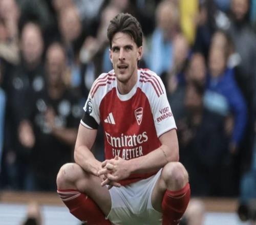 內(nèi)維爾：賴斯鼓勵(lì)隊(duì)友爭冠未結(jié)束時(shí)，我在想你們已經(jīng)沒戲了