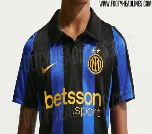 國米新賽季主場球衣曝光：藍(lán)黑條紋采用鋸齒設(shè)計(jì)，隊(duì)徽為金色