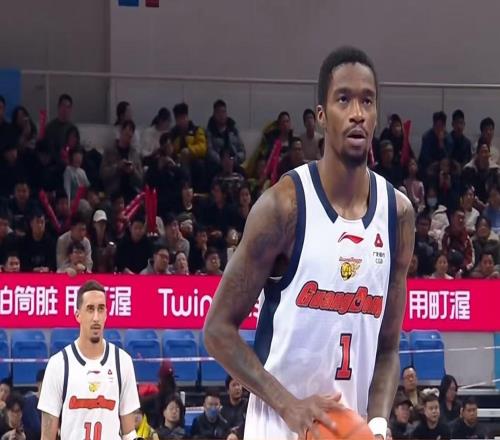 麥考爾正式留隊！廣東男籃敲定季后賽四外援，杜鋒慘遭重大打擊！