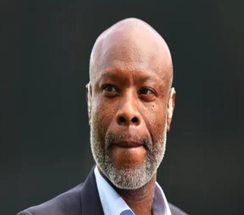 加拉：阿森納需要補(bǔ)強(qiáng)左邊鋒，馬丁內(nèi)利狀態(tài)已經(jīng)斷崖式下滑