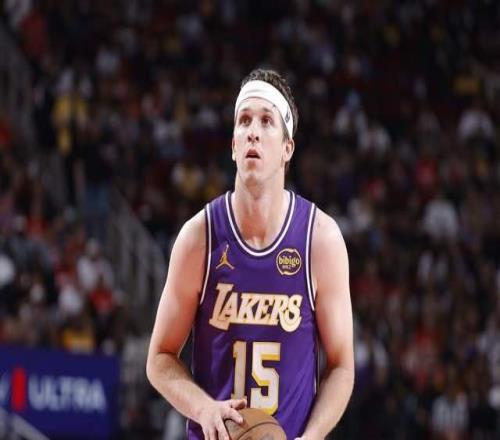 湖火G3里夫斯?fàn)顟B(tài)升級為出戰(zhàn)成疑，火箭的機會來了