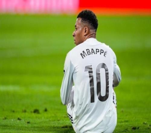 姆巴佩受傷金靴不保巴薩有望國家德比加冕