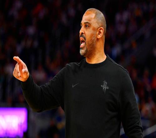 烏度卡更衣室訓(xùn)話曝光！杜蘭特全程消失引熱議：隊內(nèi)矛盾又一縮影