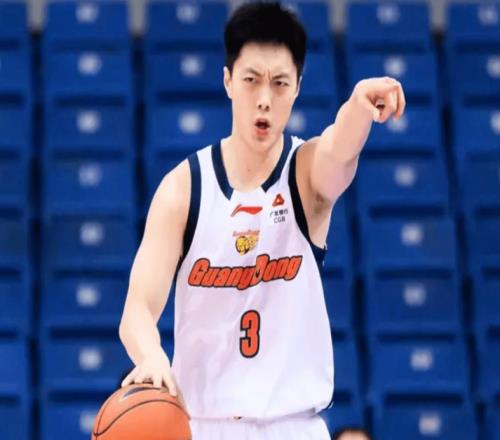 慘遭逆轉(zhuǎn)廣東8395賽季遭福建雙殺看看數(shù)據(jù)罪魁禍?zhǔn)滓荒苛巳? />
<div   id=