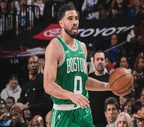 塔圖姆25+7中關(guān)鍵3分，凱爾特人贏76人21，布朗25+7馬克西31分