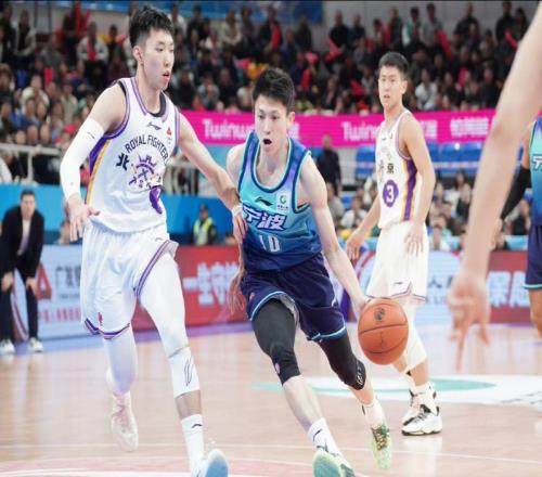 收官戰(zhàn)拯救廣東球隊！37歲老將狂砍18分7助，親手送前東家出局