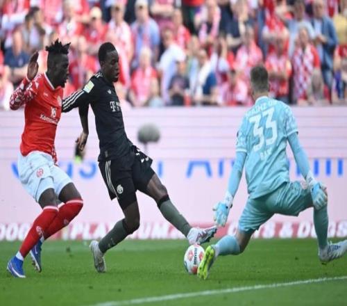 拜仁又創(chuàng)德甲新紀(jì)錄！單季客場狂轟50球，杰克遜寫意凌空斬