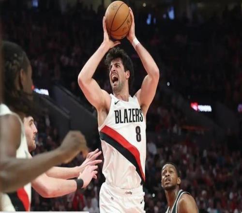 無文班亞馬！黃金后場助馬刺客場逆轉(zhuǎn)開拓者G4拿到賽點(diǎn)