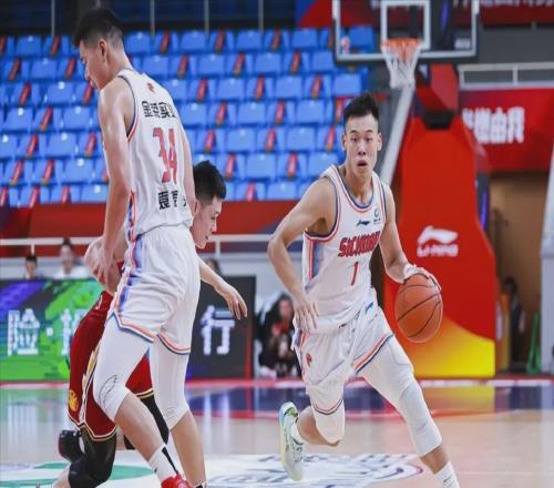 又一位主力罷賽！CBA全明星球員與老東家鬧翻，離隊倒計時