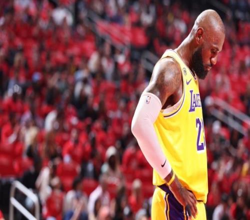 刷新歷史第一！詹姆斯29+13+6獻扳平三分加時奪賽點觸發(fā)晉級定律