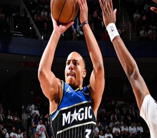 班凱羅準(zhǔn)三雙賽后豪言，坎寧安27+9+9失誤杜倫啞火，魔術(shù)掀翻活塞